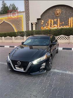 نيسان ألتيما